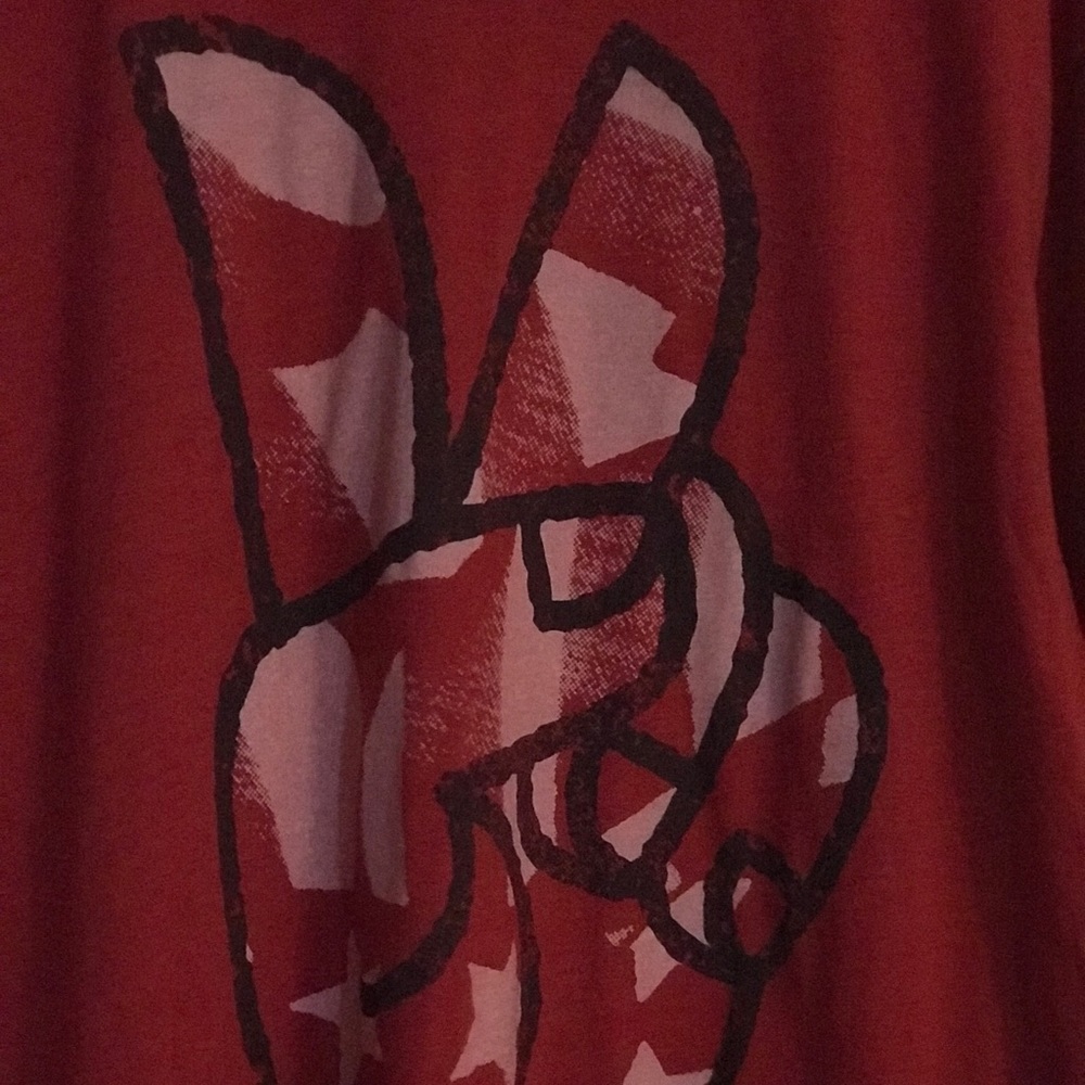 Single stitch peace sign logo